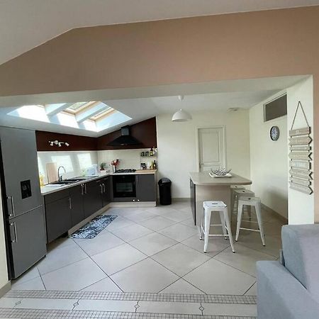 Superbe Appartement Avec 2 Chambres - 9 Personnes - Parking Prive Tournon-sur-Rhone Εξωτερικό φωτογραφία