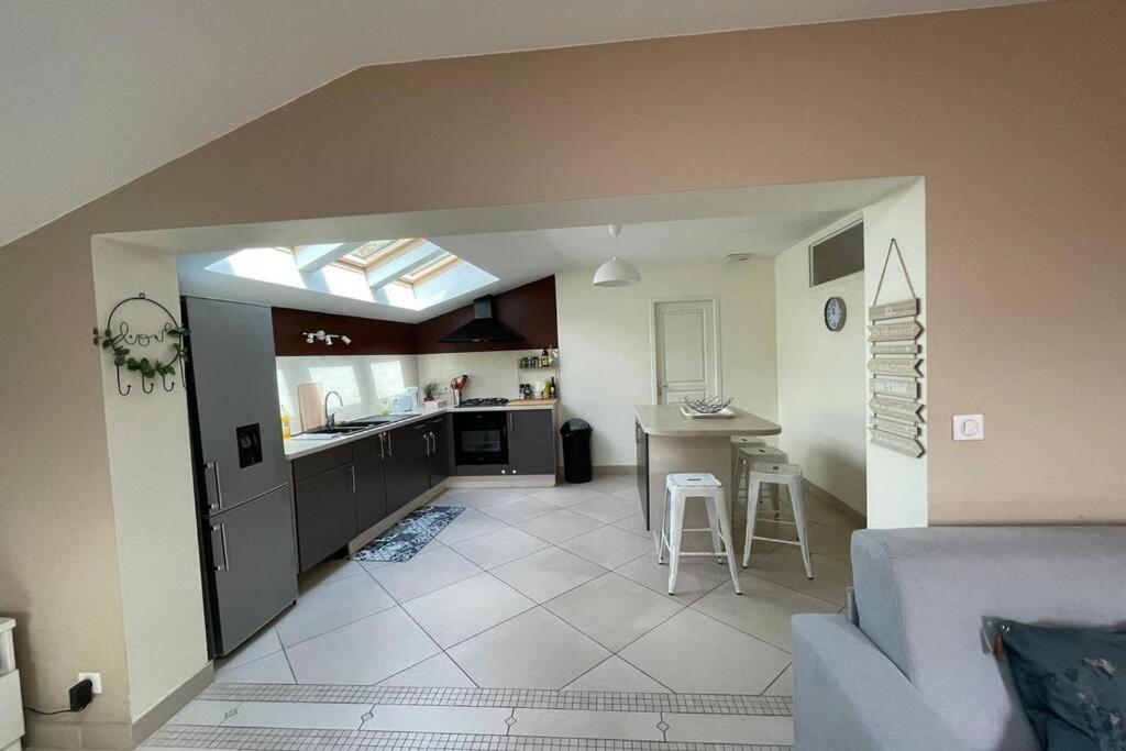 Superbe Appartement Avec 2 Chambres - 9 Personnes - Parking Prive Tournon-sur-Rhone Εξωτερικό φωτογραφία